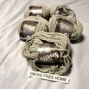 NOVELLA YARN